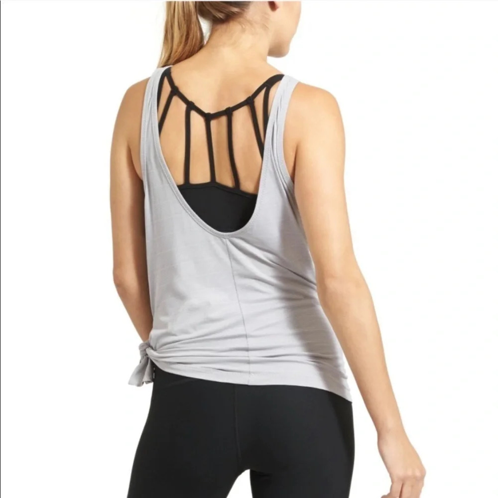 Athleta Small Max It Out Gray Lightweight Tank Top Tie Front Workout Stretchy S